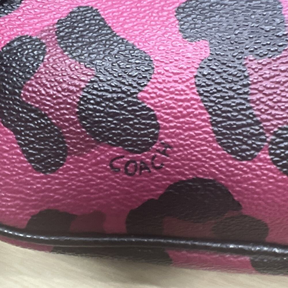 COACH Ocelot Vintage Print Pouch Crossbody Black/Red G1580 Made In Vietnam - Picture 9 of 16